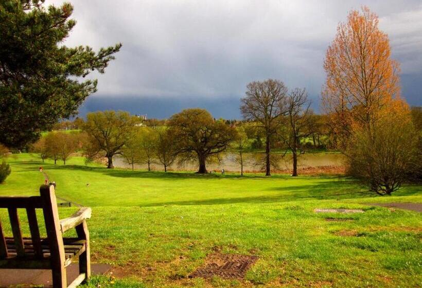 Отель Abbey Fields By Chef & Brewer Collection