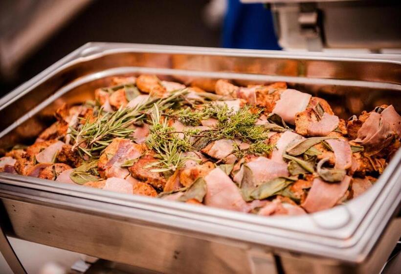 Отель Am Schloss