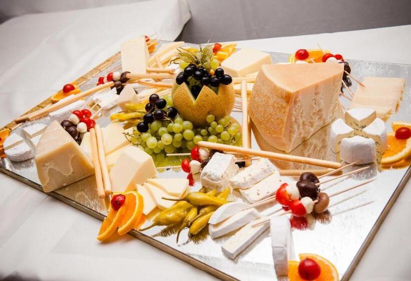 Отель Am Schloss