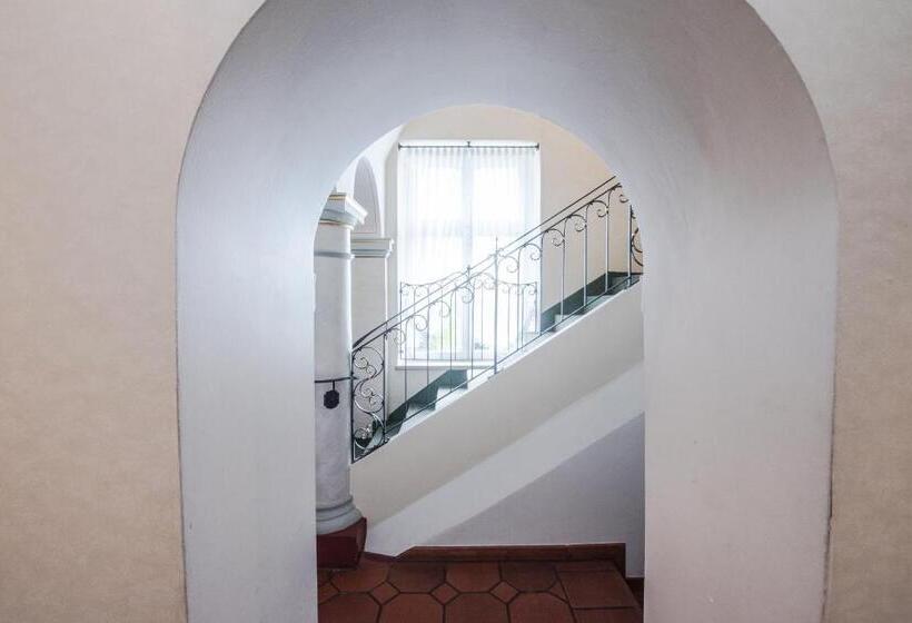 Отель Am Schloss