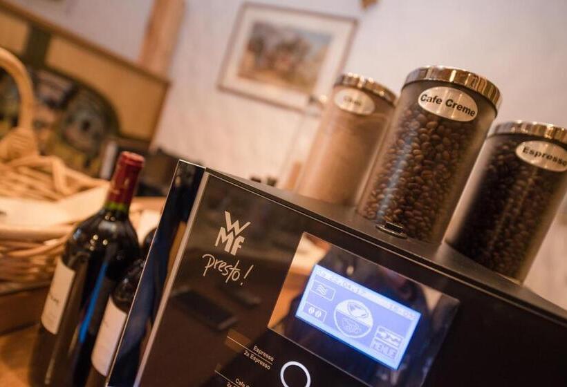 Отель Am Schloss