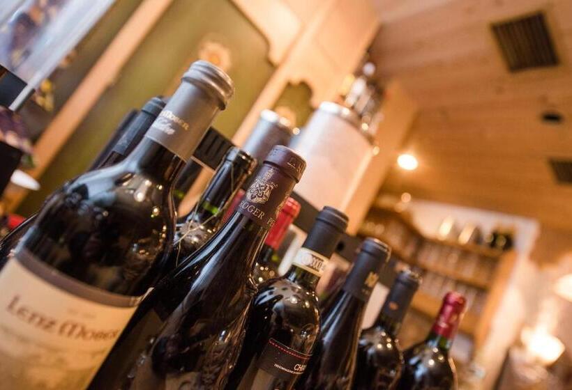 Отель Am Schloss