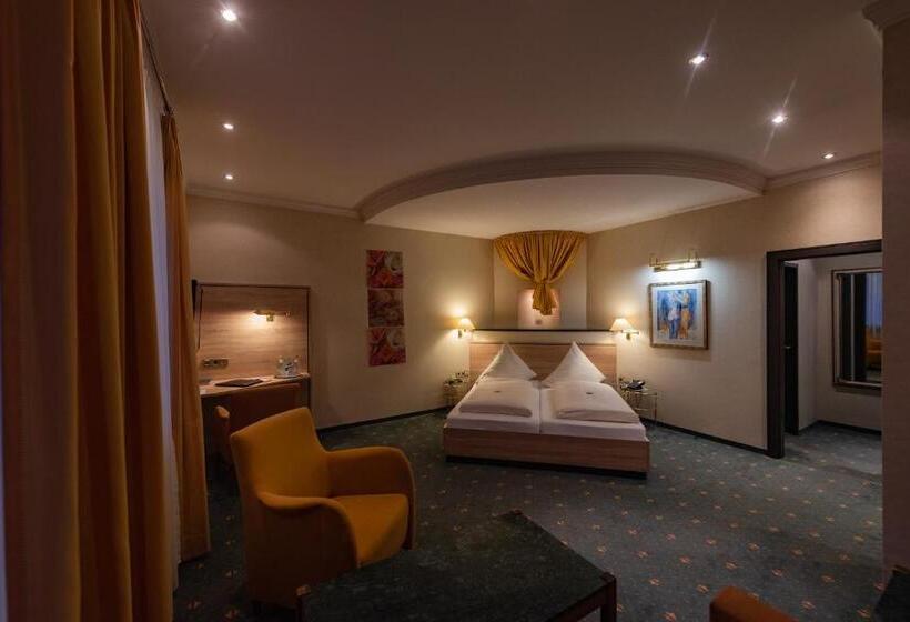 Отель Am Schloss