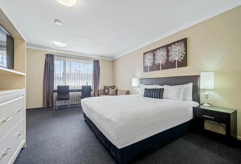 호텔 Ambassador On Ruthven