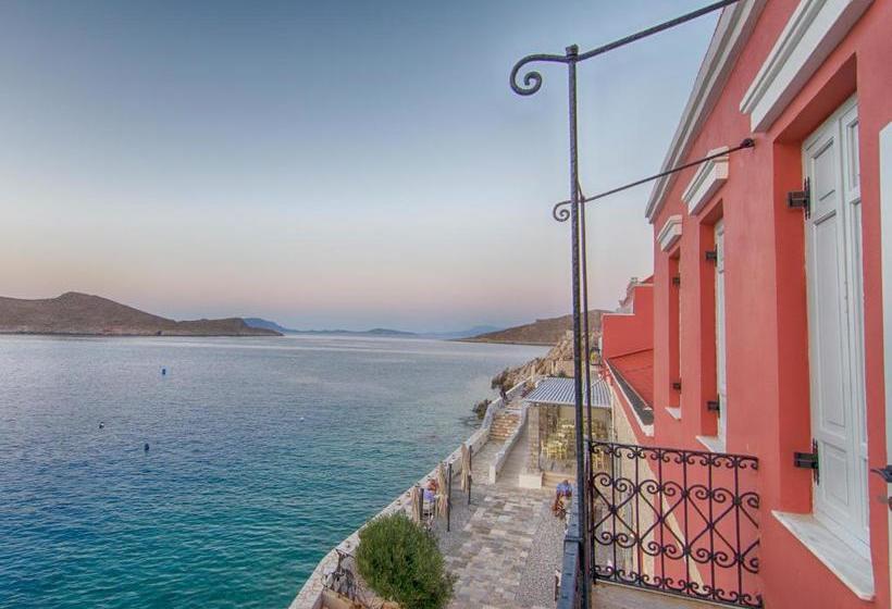 Отель Aretanassa