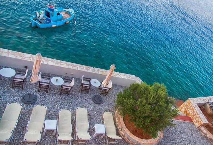 Отель Aretanassa