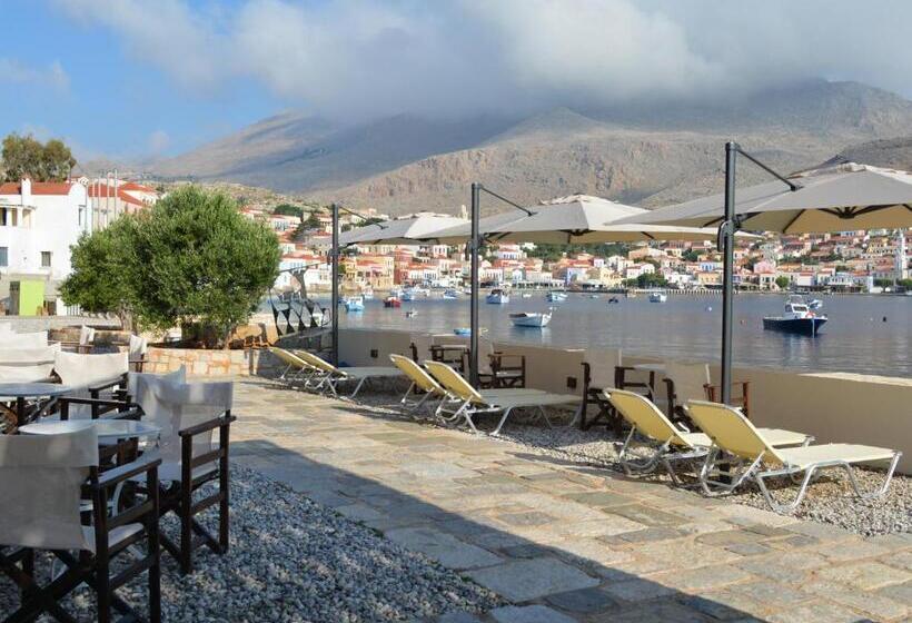 Отель Aretanassa