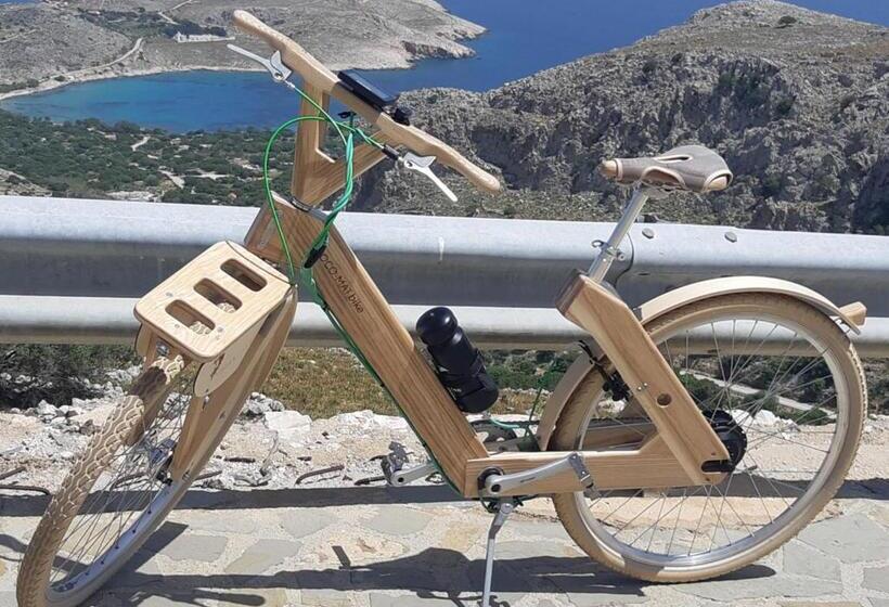 Отель Aretanassa