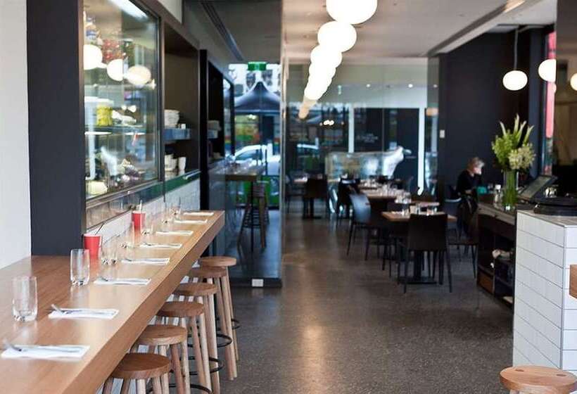 Отель The Cullen Melbourne   Art Series