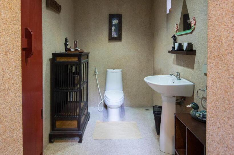 فندق Ayutthaya Garden River Home