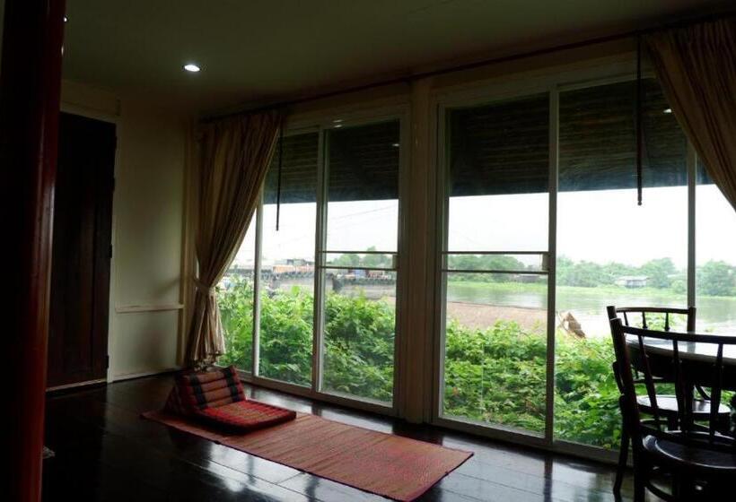 فندق Ayutthaya Garden River Home