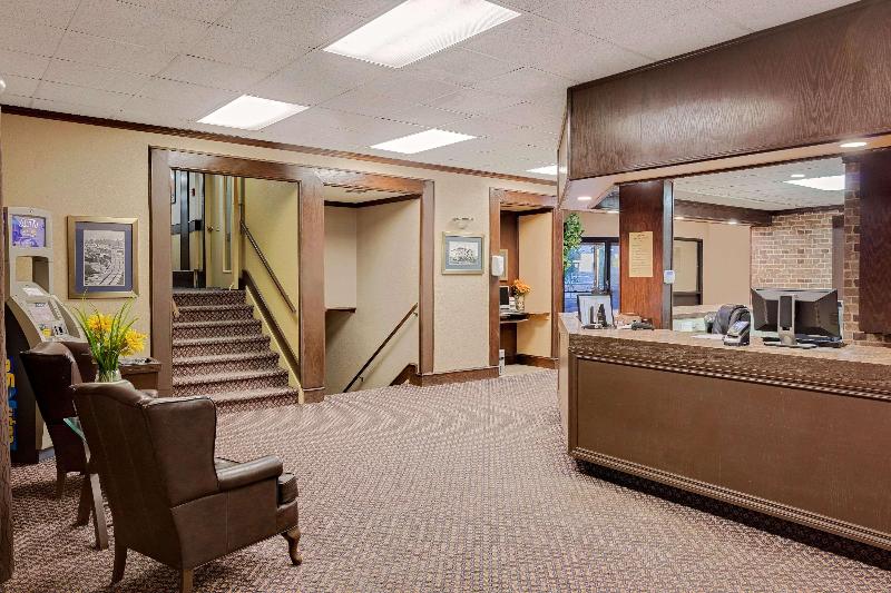 فندق Baymont By Wyndham Edson