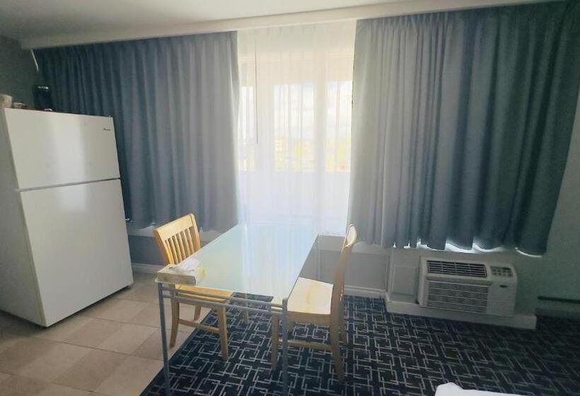 فندق Baymont By Wyndham Edson