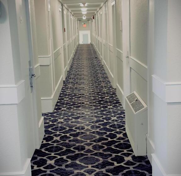 فندق Baymont By Wyndham Edson