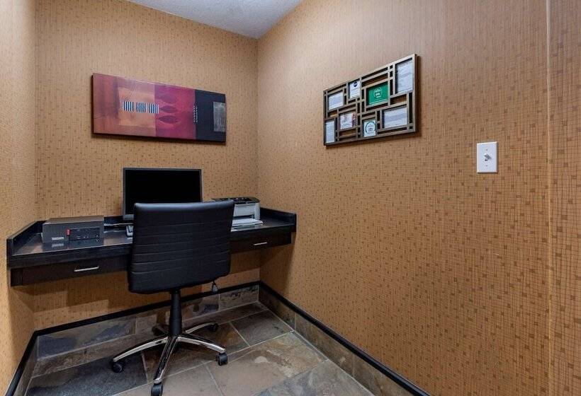 בית מלון כפרי Best Western Bonnyville Inn & Suites