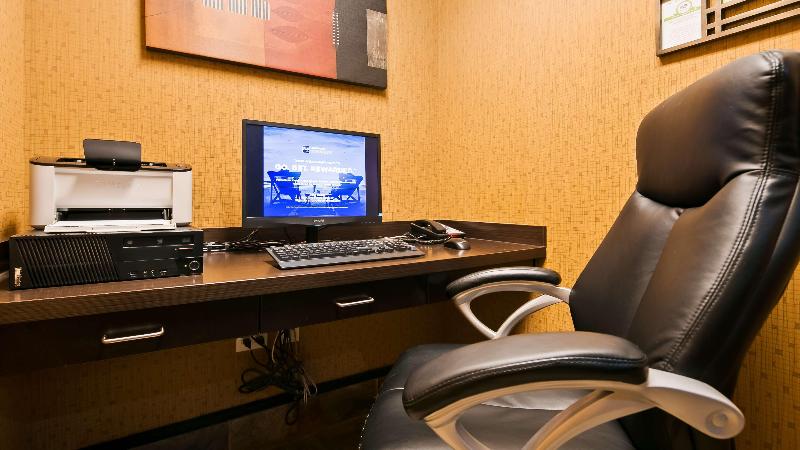 בית מלון כפרי Best Western Bonnyville Inn & Suites