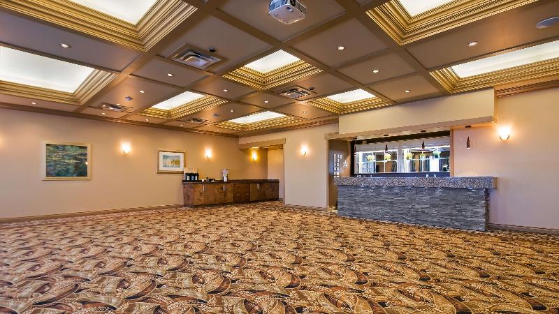 Best Western Plus Mirage Hotel And Resort