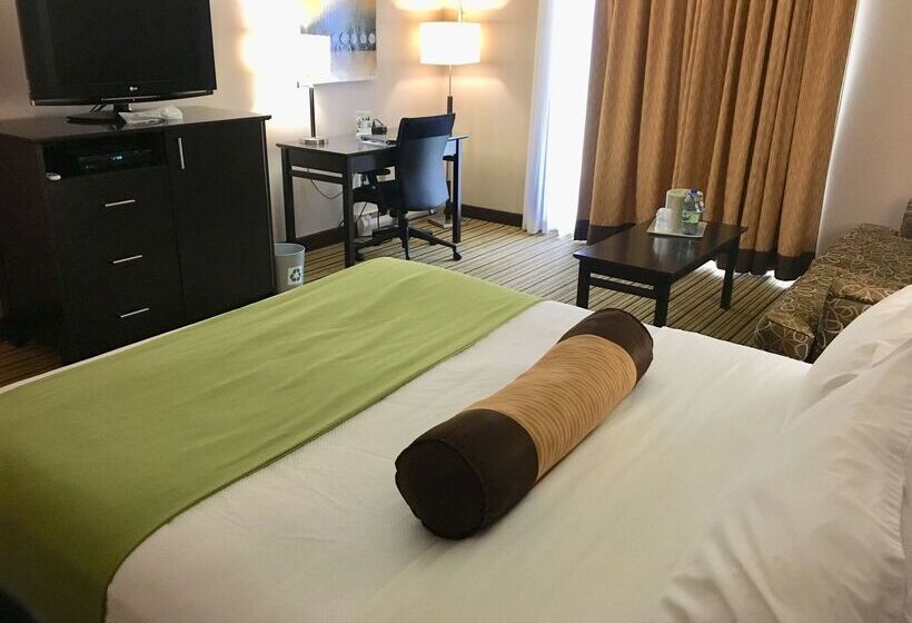 ホテル Best Western Plus Montlaurier