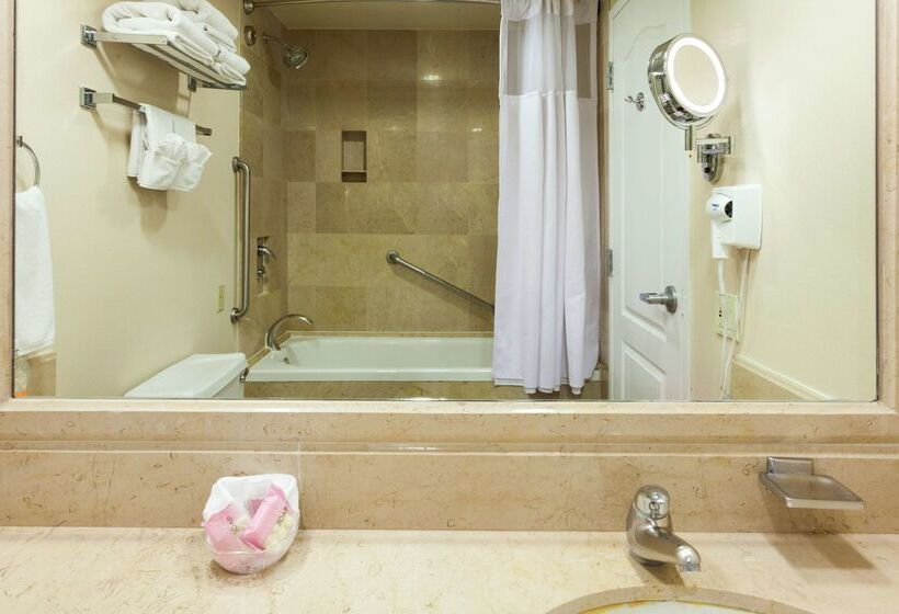 酒店 Best Western Plus Nuevo Laredo Inn & Suites