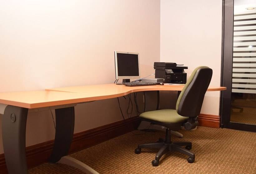 酒店 Best Western Plus Nuevo Laredo Inn & Suites