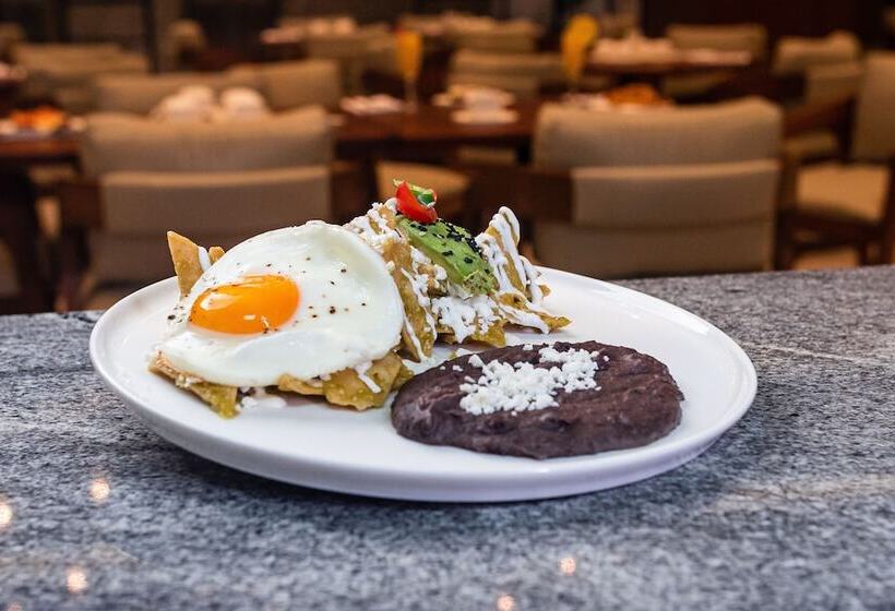 酒店 Best Western Plus Nuevo Laredo Inn & Suites