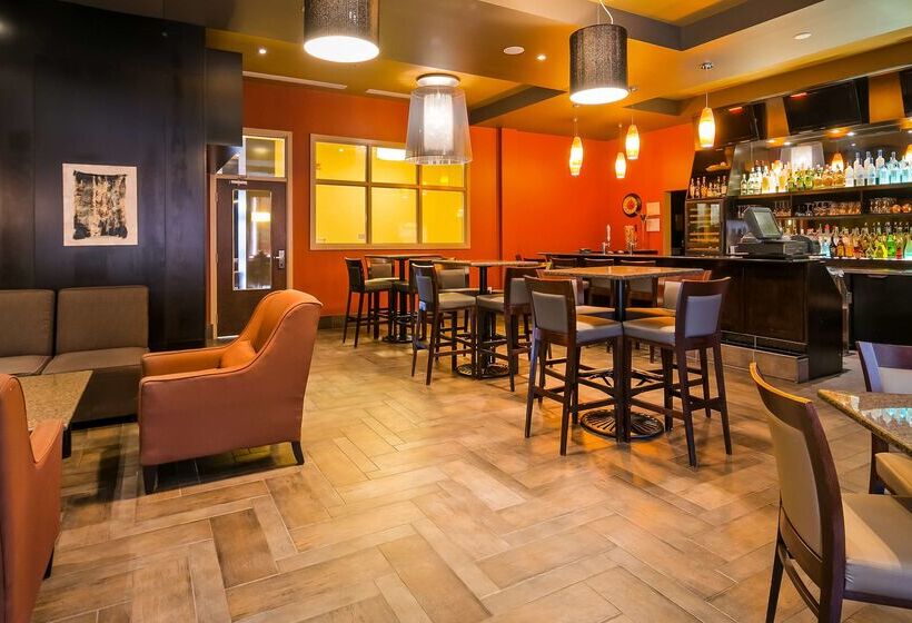 فندق Best Western Sunrise Inn & Suites