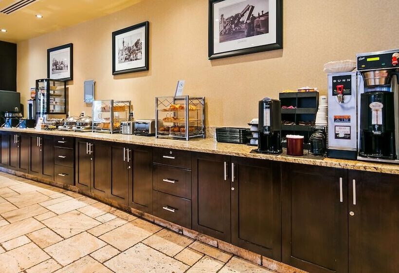 فندق Best Western Sunrise Inn & Suites