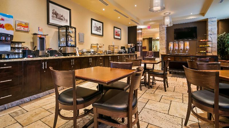 فندق Best Western Sunrise Inn & Suites