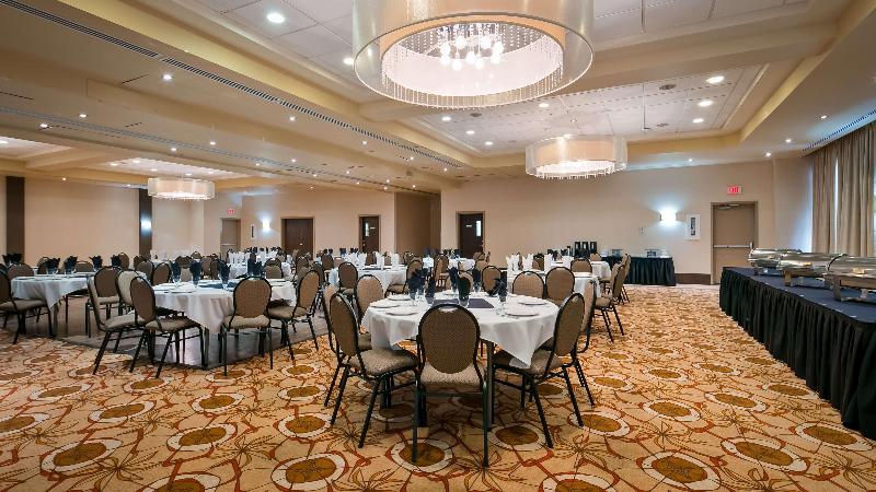 فندق Best Western Sunrise Inn & Suites