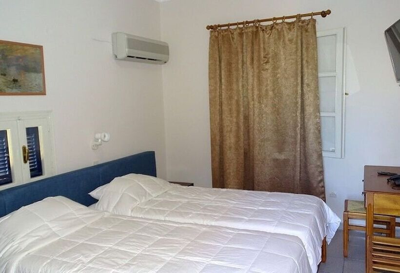 هتل Boulafendis On Alinda Beach Leros