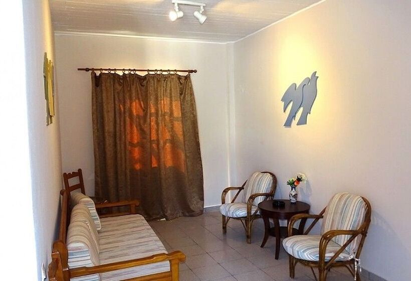 هتل Boulafendis On Alinda Beach Leros