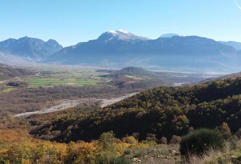 בית מלון כפרי Bourazani Wild Life Resort