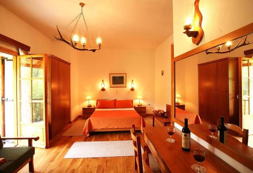 בית מלון כפרי Bourazani Wild Life Resort