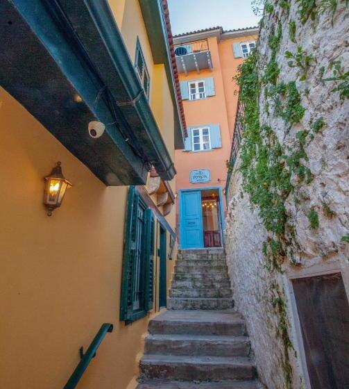 酒店 Byron Traditional