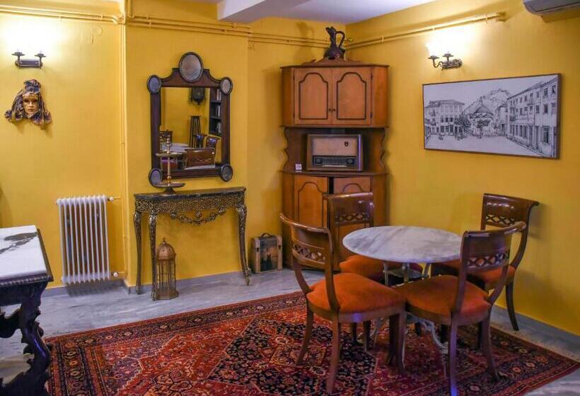 酒店 Byron Traditional