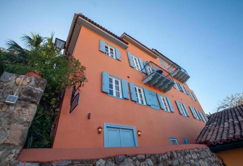 酒店 Byron Traditional