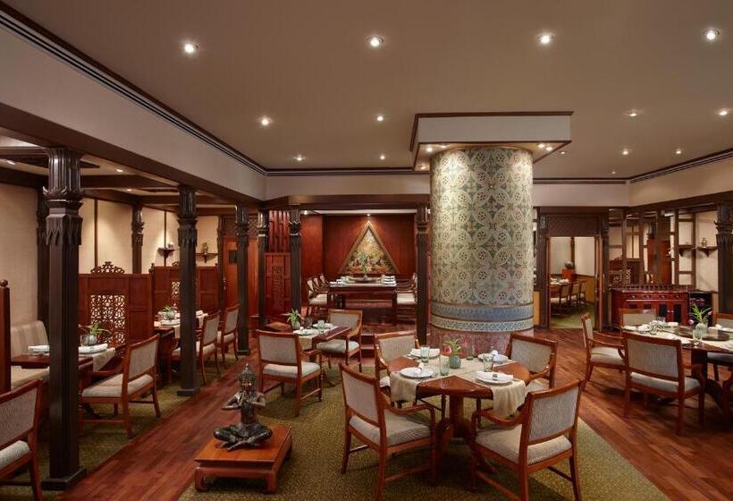 فندق Cinnamon Lakeside