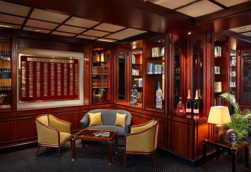 فندق Cinnamon Lakeside