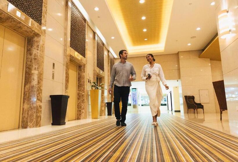 فندق Cinnamon Lakeside