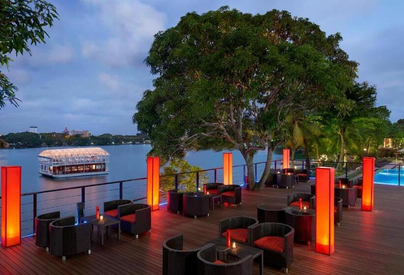 فندق Cinnamon Lakeside