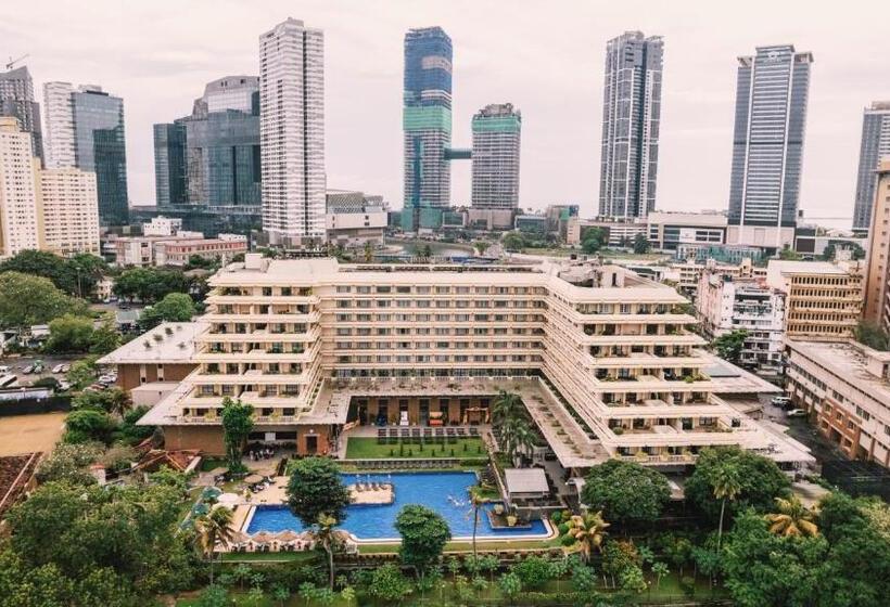 فندق Cinnamon Lakeside