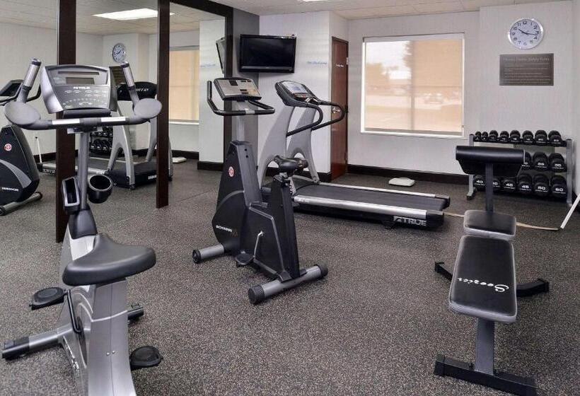בית מלון כפרי Comfort Inn & Suites Frisco   Plano