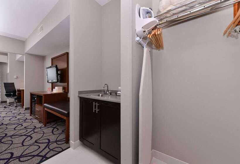 فندق Comfort Inn & Suites Frisco   Plano