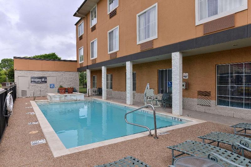 فندق Comfort Inn & Suites Frisco   Plano