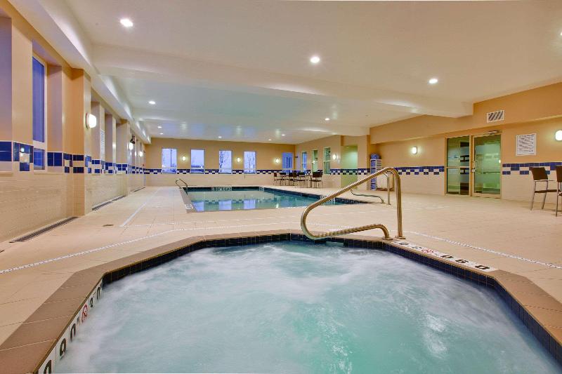 فندق Comfort Inn & Suites