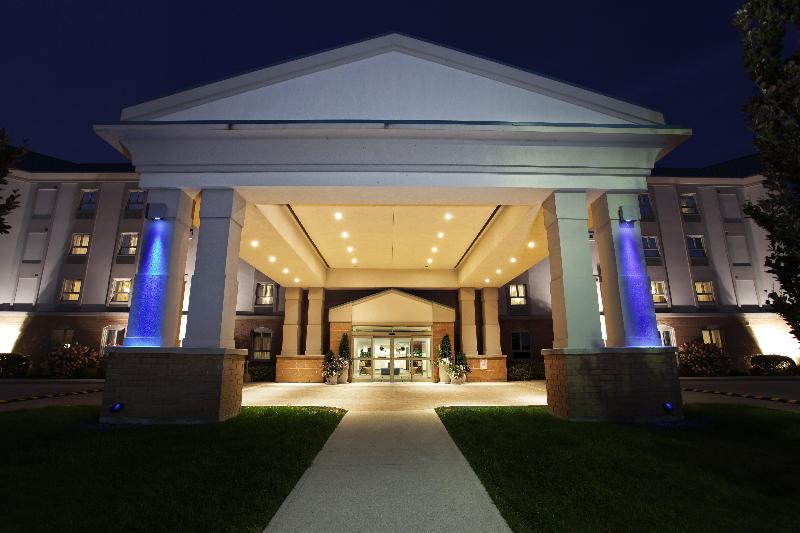 فندق Comfort Inn & Suites