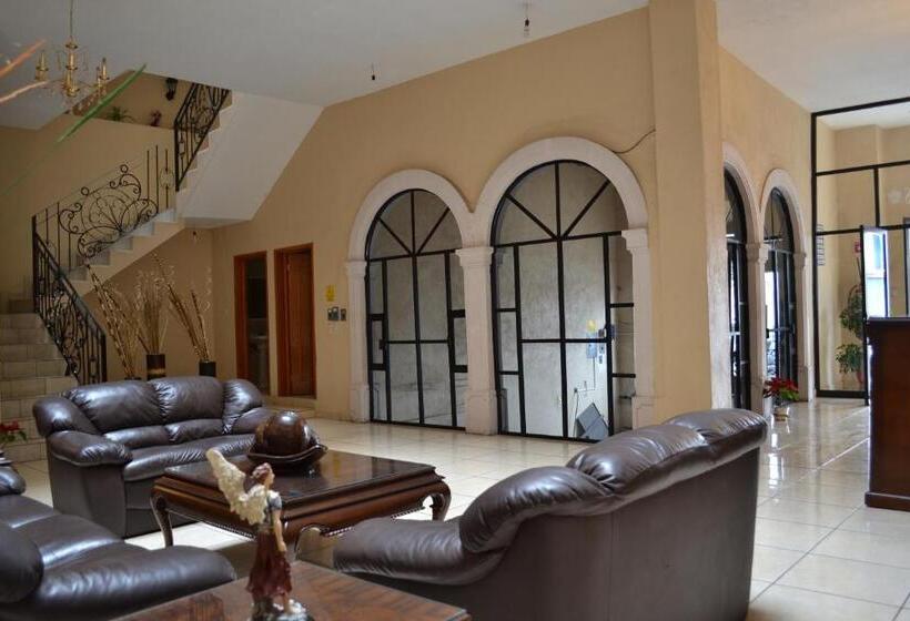 فندق Conquistadores