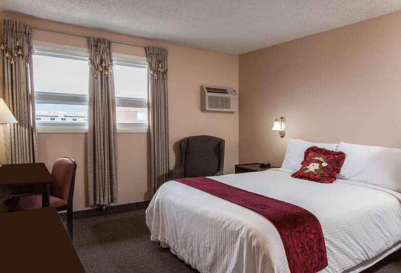 Отель Days Inn By Wyndham Fredericton