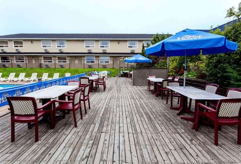 هتل Days Inn By Wyndham Fredericton