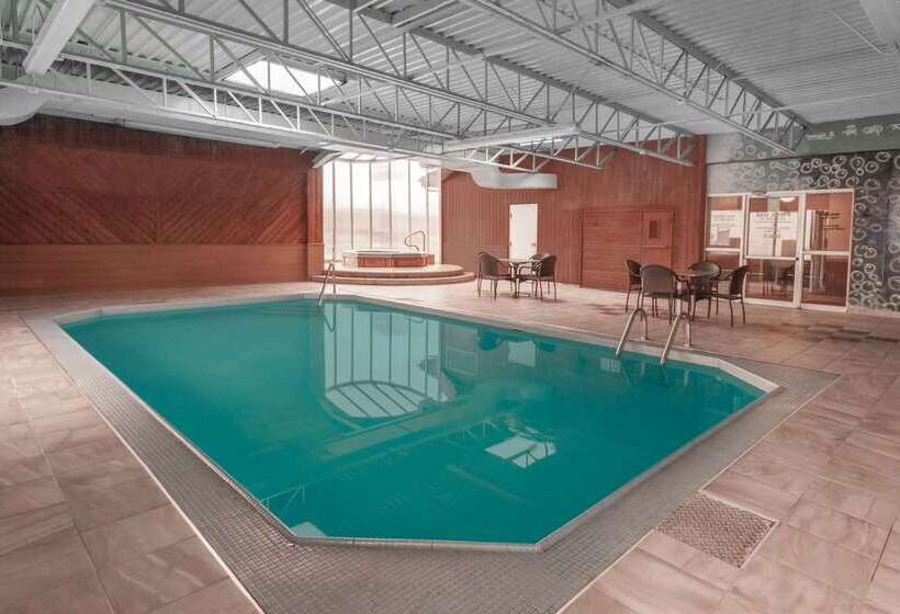 هتل Days Inn By Wyndham Fredericton